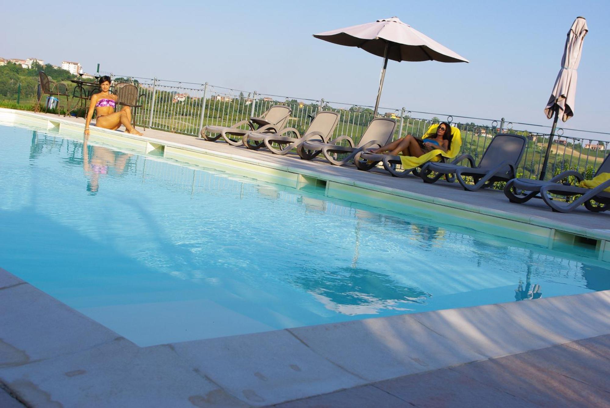 Naturalmente Wine Resort Agliano Terme Eksteriør billede